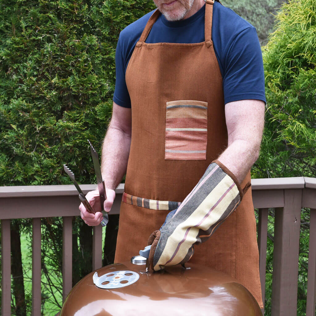 Caramel with stripes Barbeque Mitt.