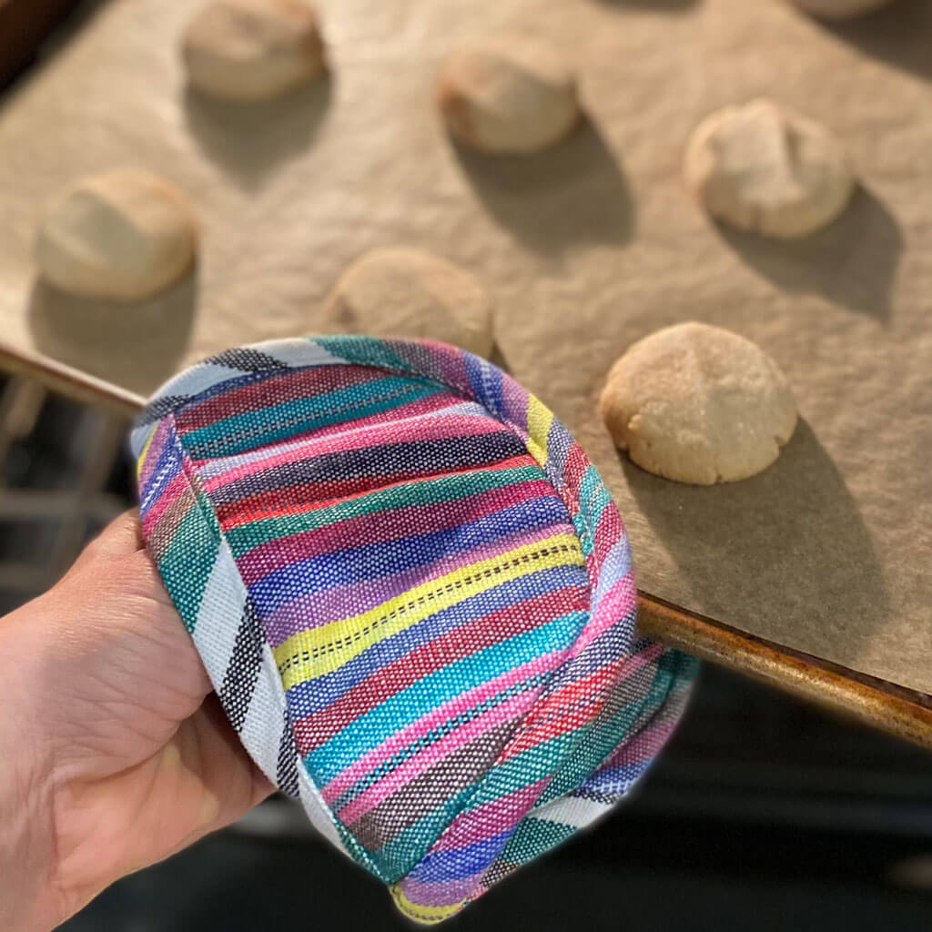 Hand Woven Mini Oven Mitt